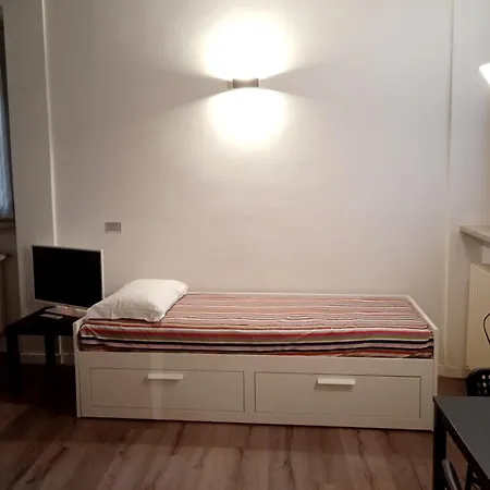 بيت ضيافة Moira بيرغامو