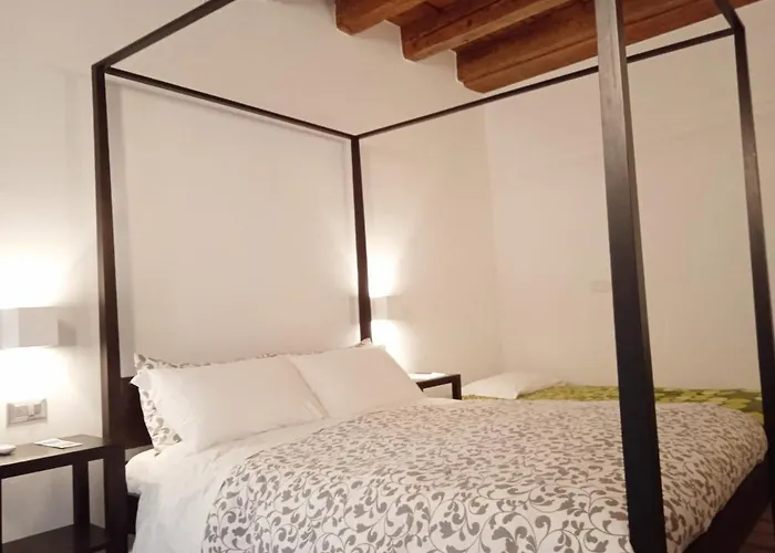 Moira بيرغامو